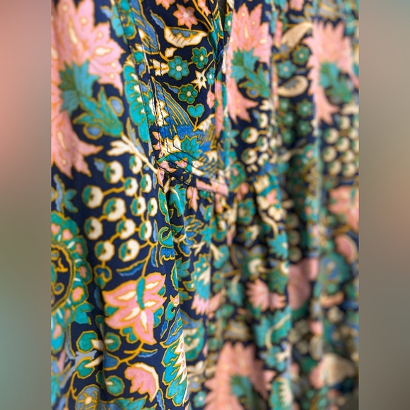 Bright Patterned LOFT Blouse - Picture 5 of 10